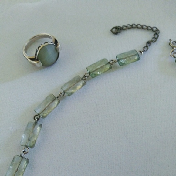 Vintage Mint Green necklace, Prehnite Silver ring - Picture 4 of 8